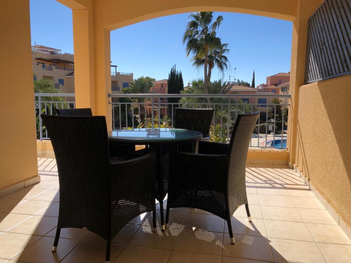 Limnaria Gardens - Modern 1 Bed, Walk To Beach & Shops Paphos Exterior photo